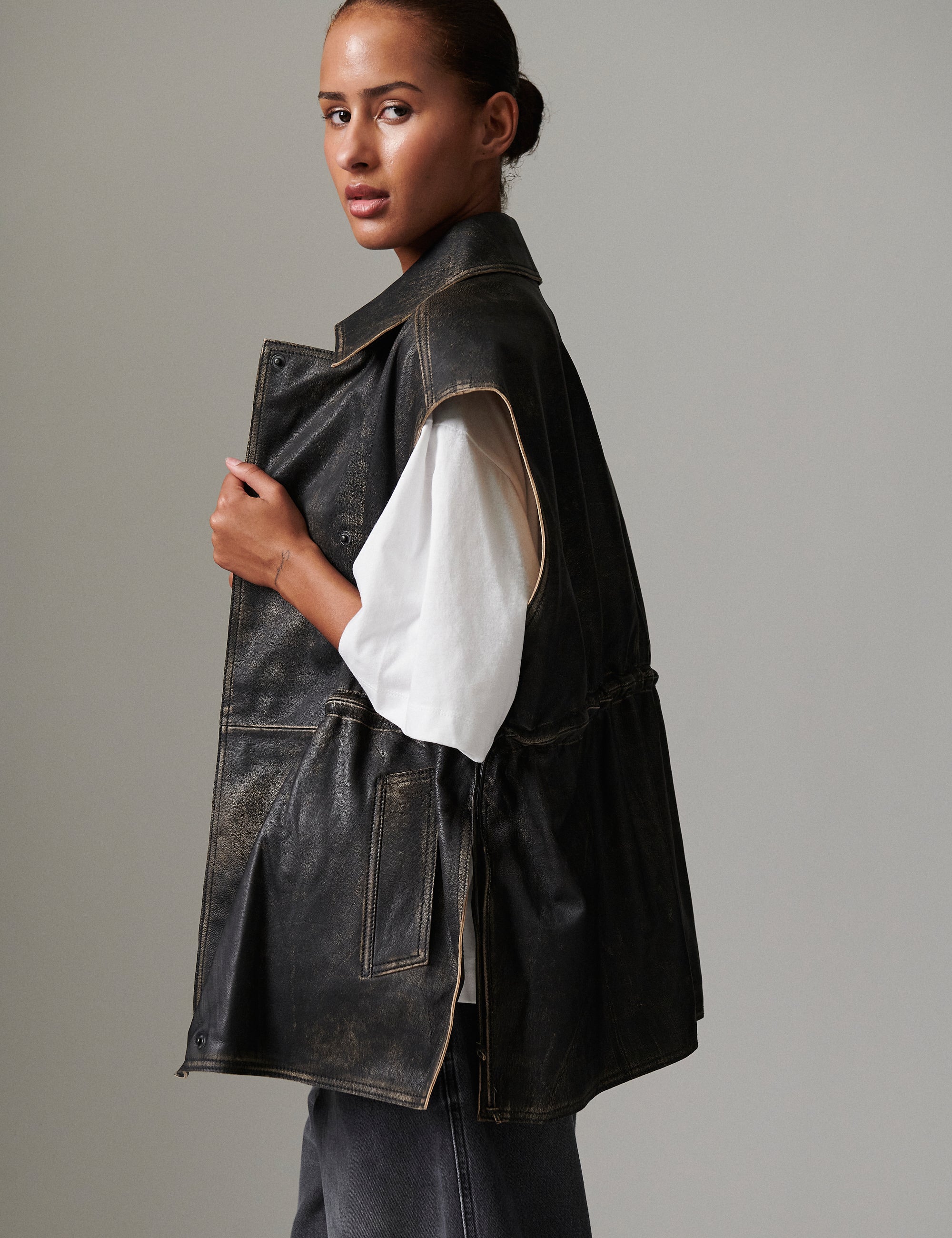 DAY Birger ét Mikkelsen Cristin - Distressed Leather Waistcoat 190303 BLACK