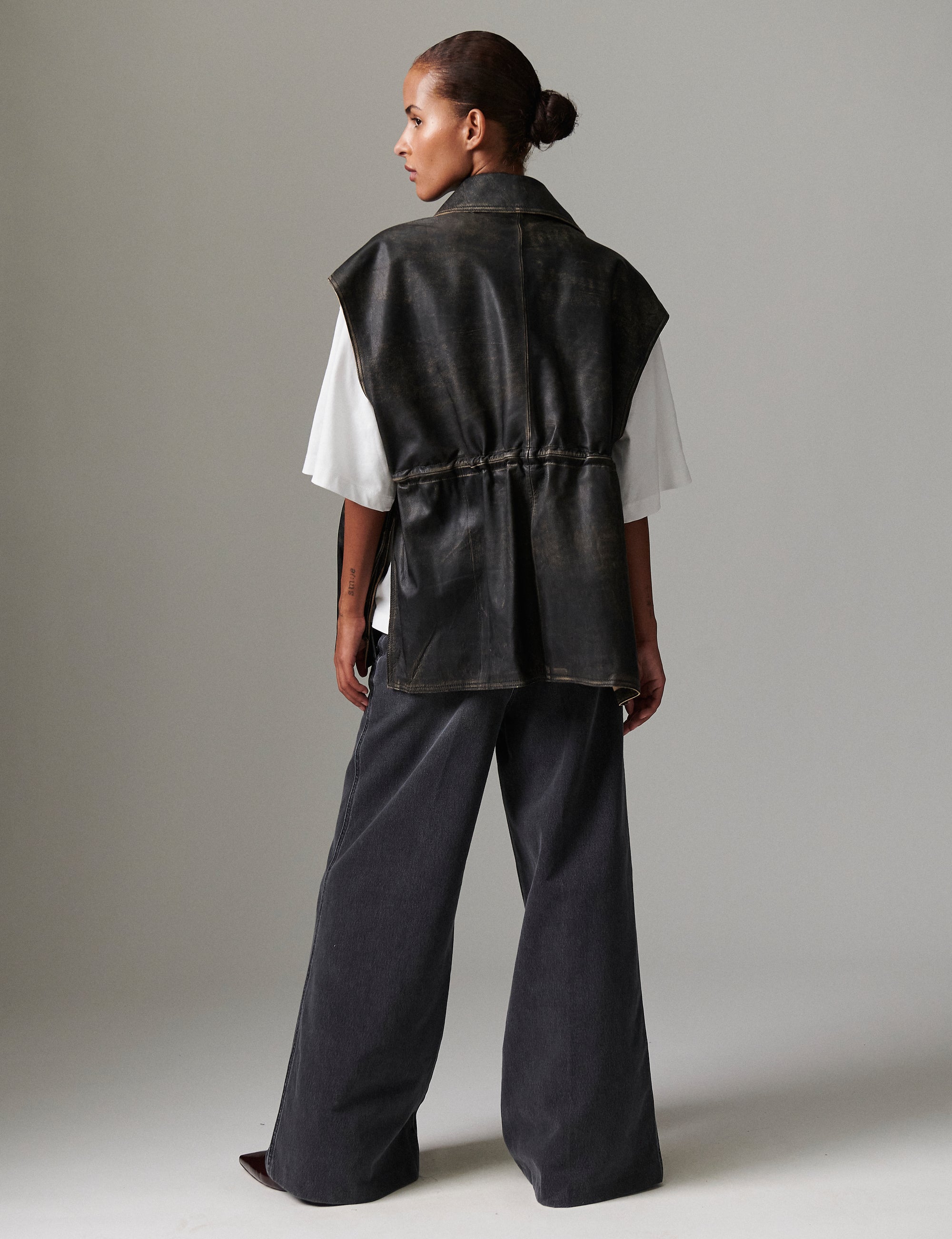 DAY Birger ét Mikkelsen Cristin - Distressed Leather Waistcoat 190303 BLACK