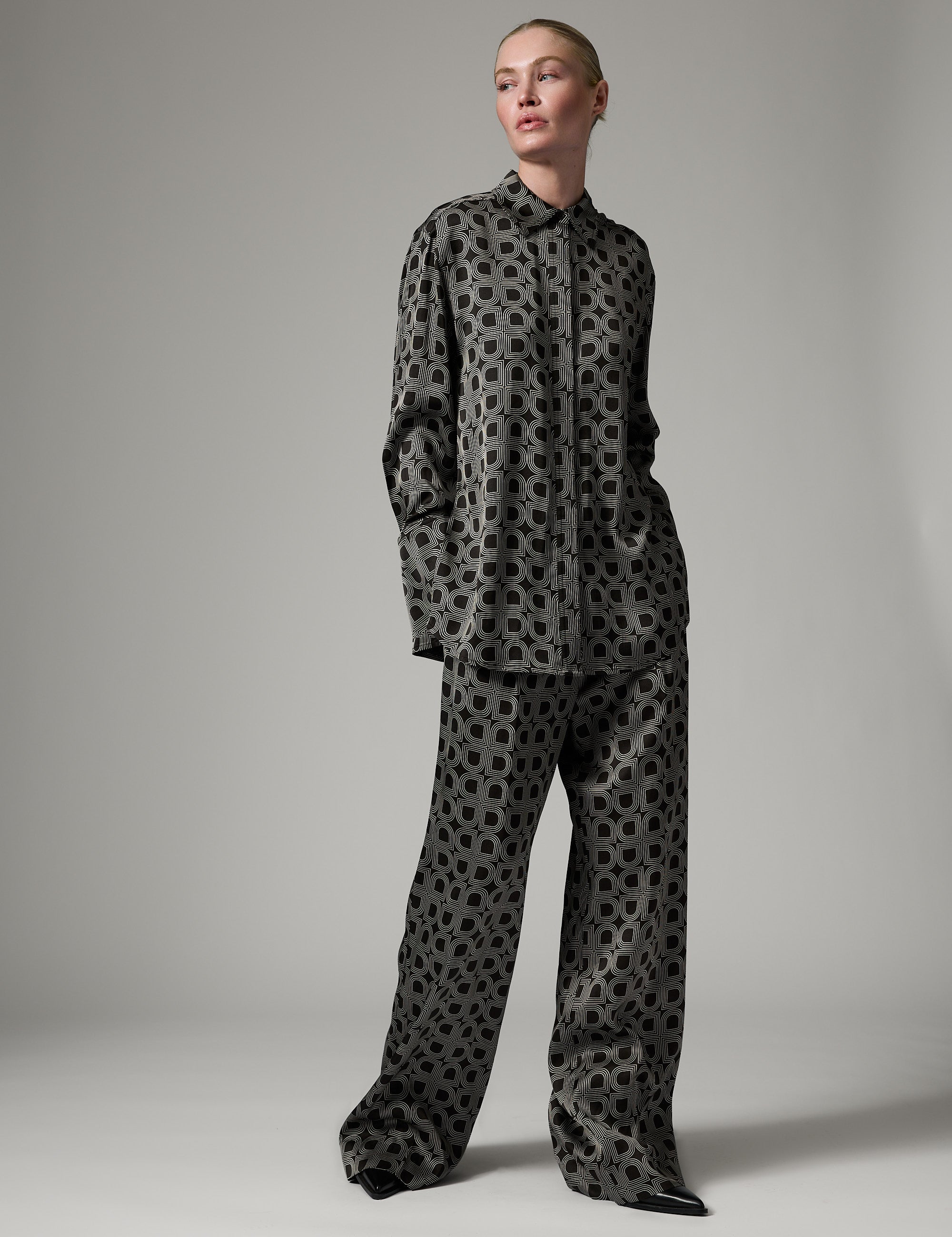 DAY Birger ét Mikkelsen Phoebe - Fluid Viscose - Pants Pants 190303 Black