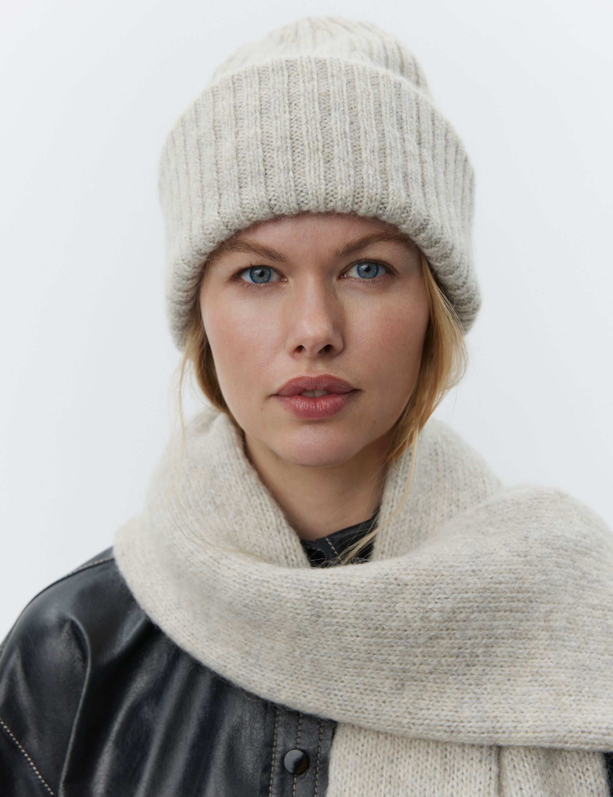 DAY Birger ét Mikkelsen Sine - Soft Mohair Scarves 500036 LIGHT GREY MELANGE