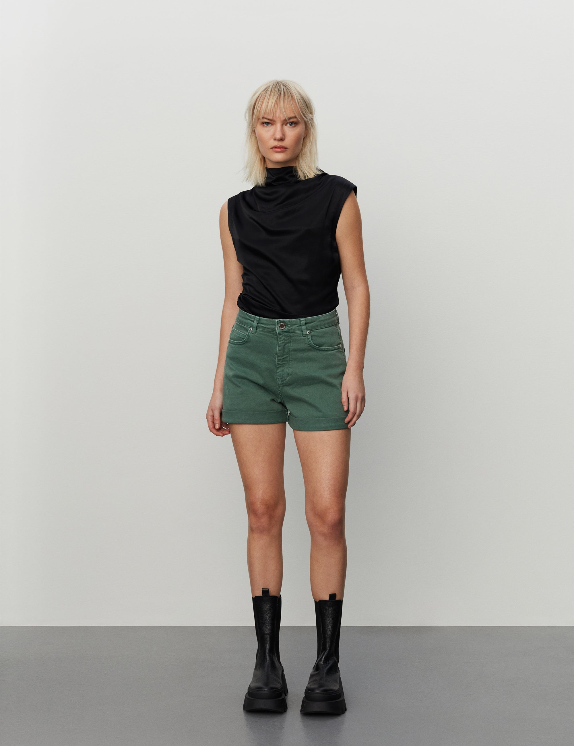 2NDDAY 2ND Goa TT Shorts 185410 Silver Pine