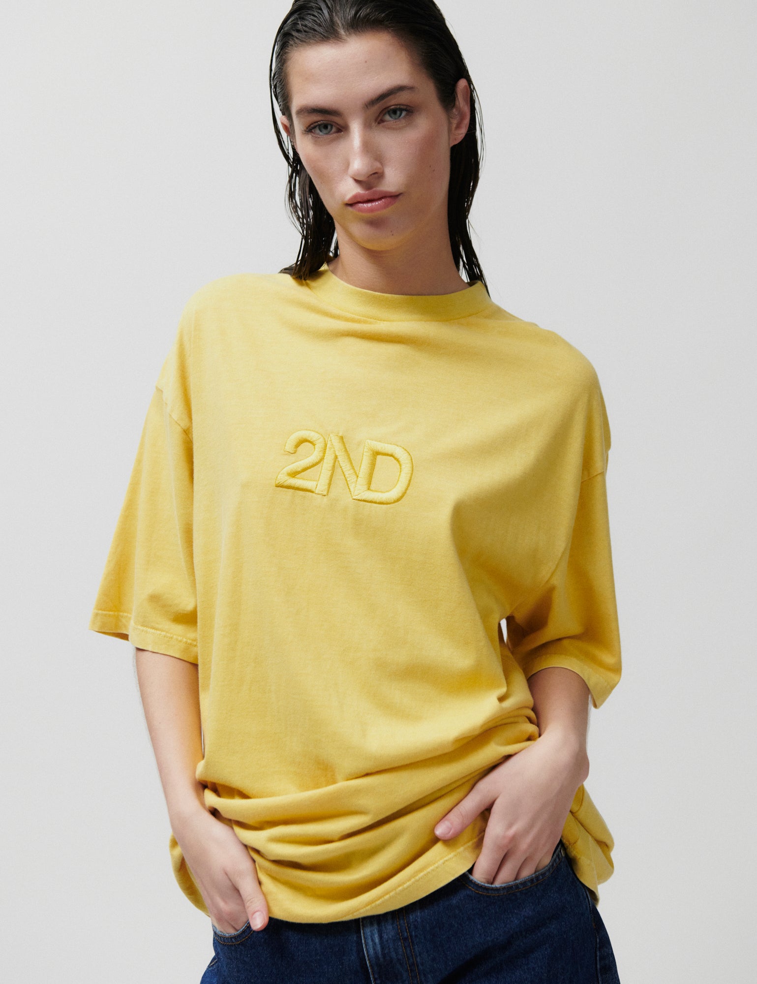 2ND Ken TT - Overwashed Jersey - T-shirt - Spicy Mustard