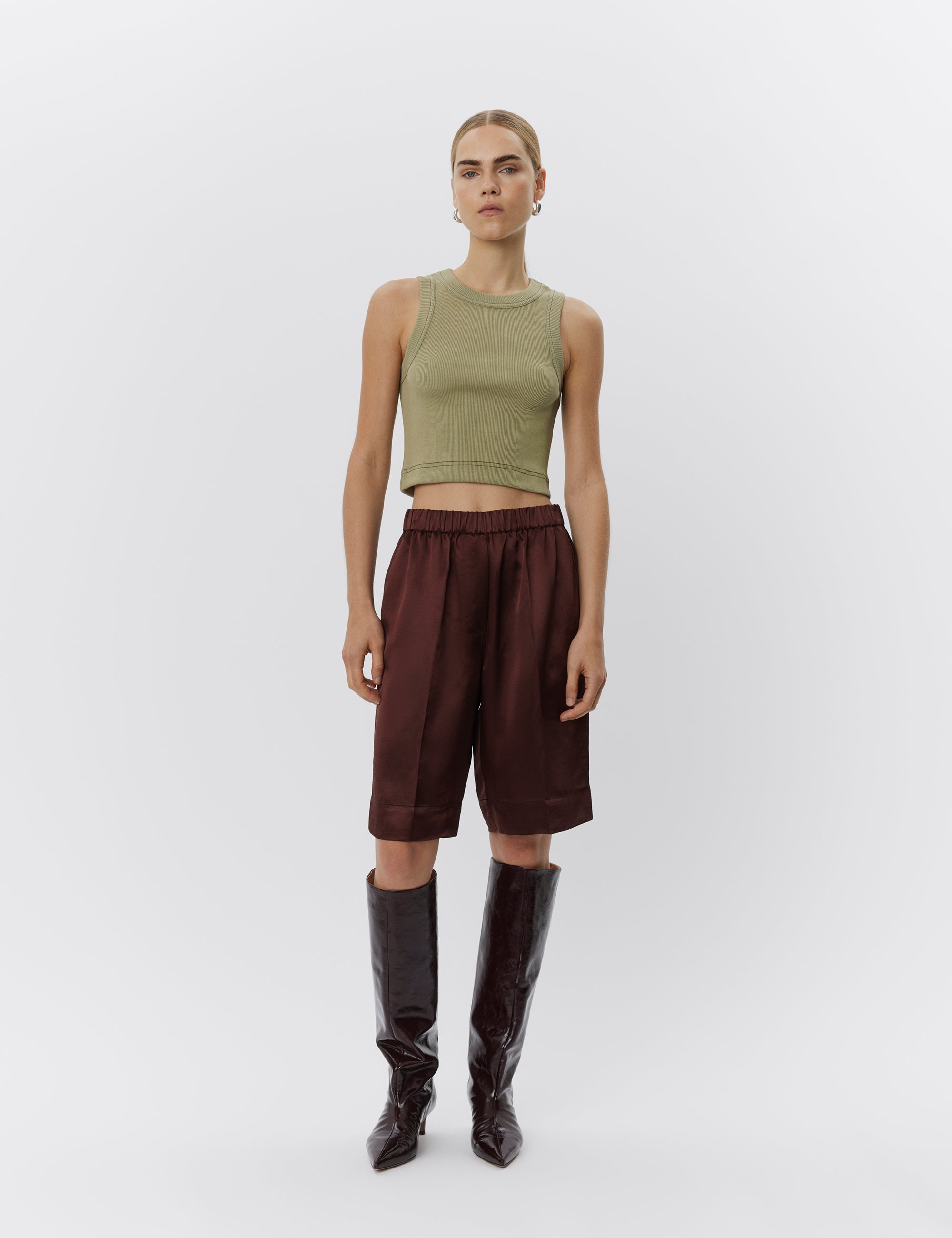 DAY Birger ét Mikkelsen Denny - High Shine Blend Shorts 191317 Bitter Chocolate..