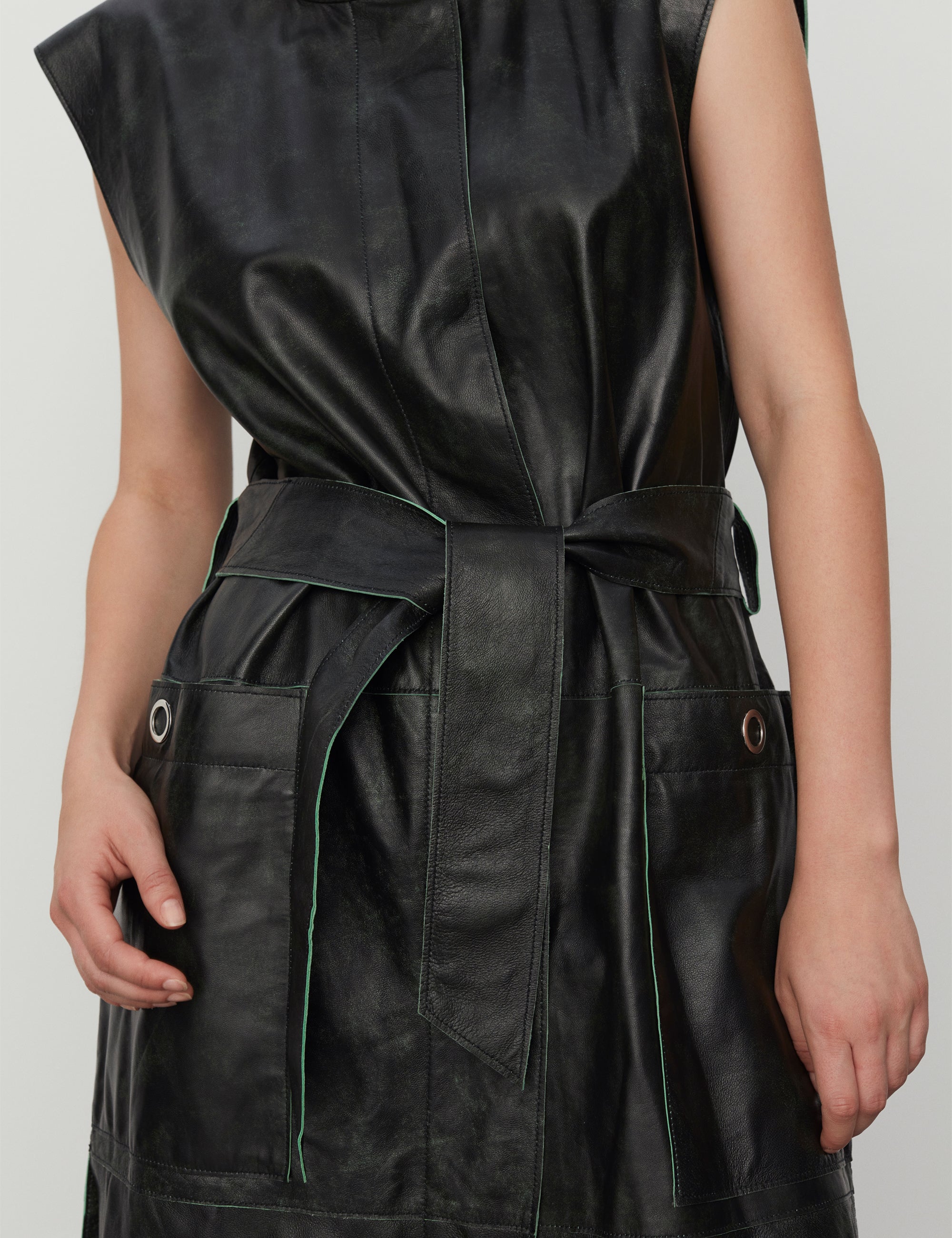 DAY Birger ét Mikkelsen Keith - Leather Contemporary Waistcoat 190303 Black