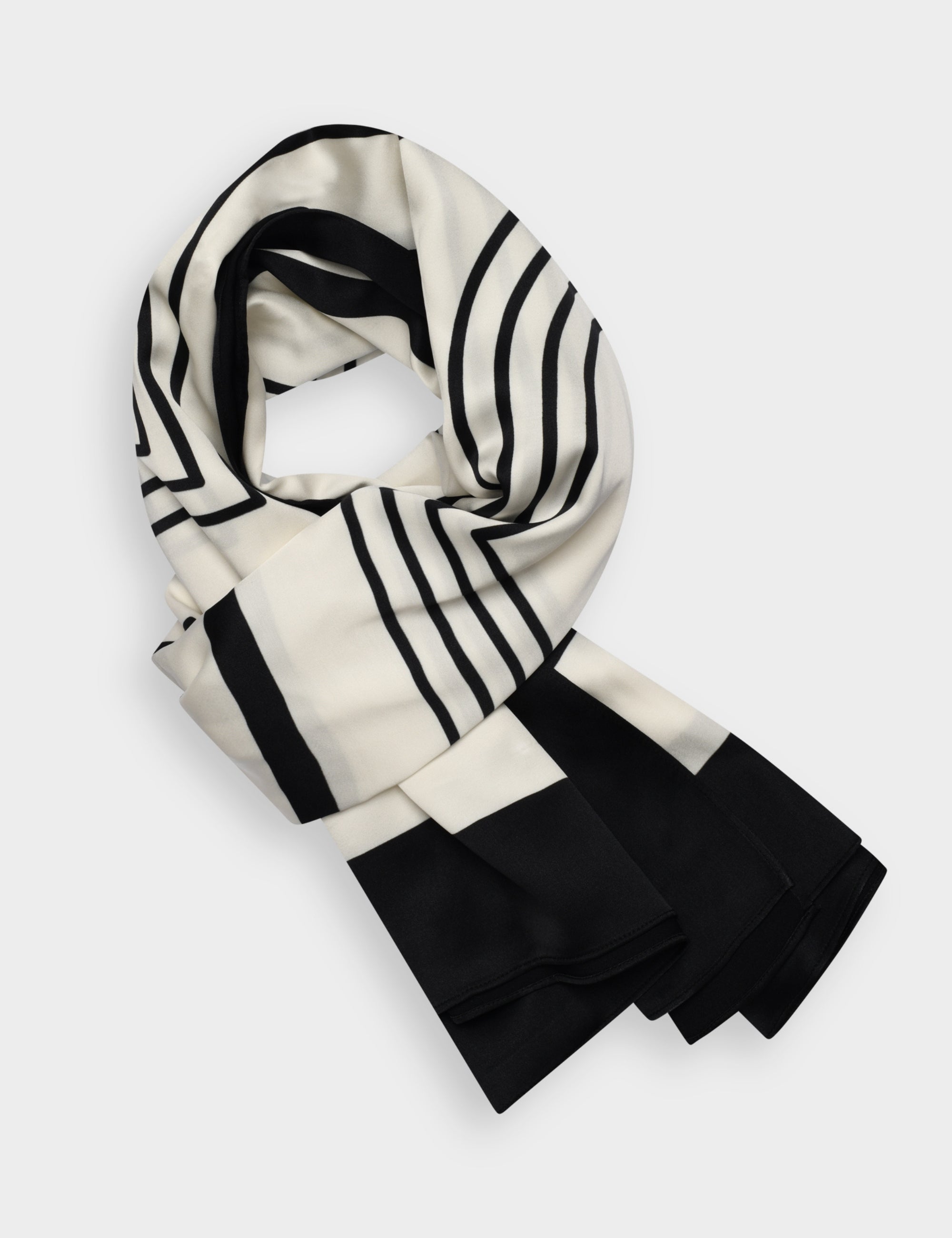 DAY Birger ét Mikkelsen SARY- FLUID VISCOSE Scarf 190303 Black