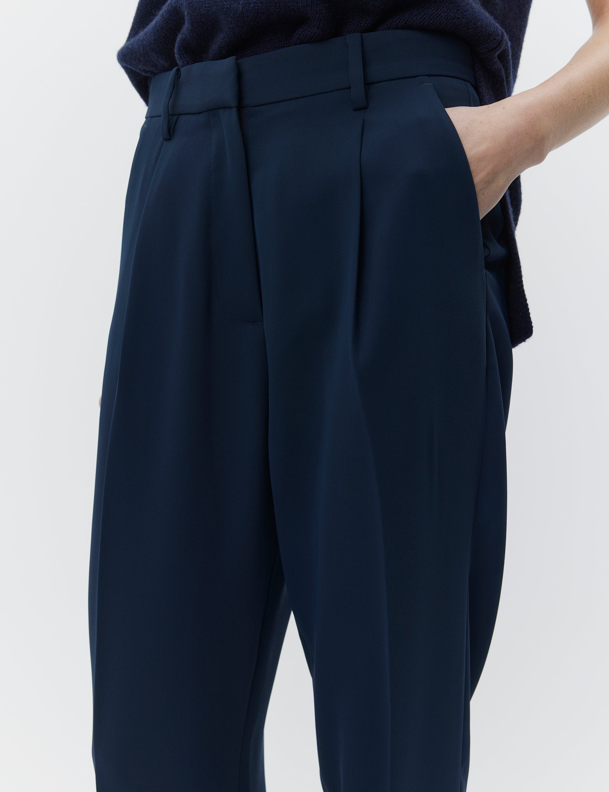 Sacha - Classic Gabardine - DARK SAPPHIRE.