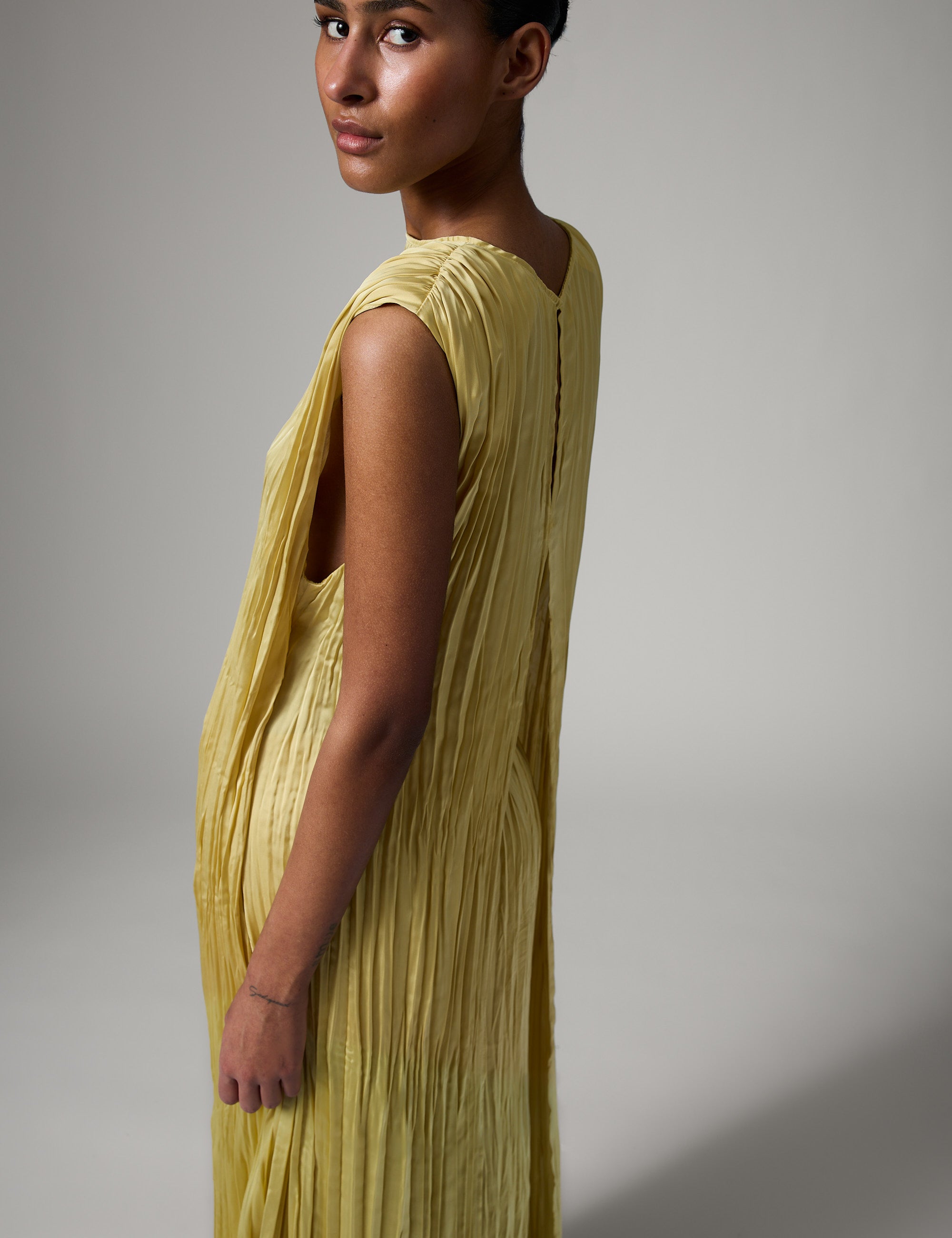 DAY Birger ét Mikkelsen Will - Crinkled surface Dress 130922 Straw